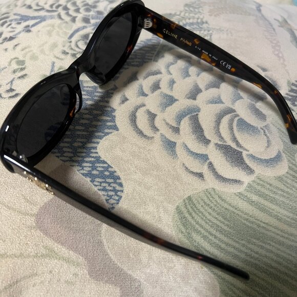 Celine Tortoise Shell Sunglasses - Picture 6 of 8